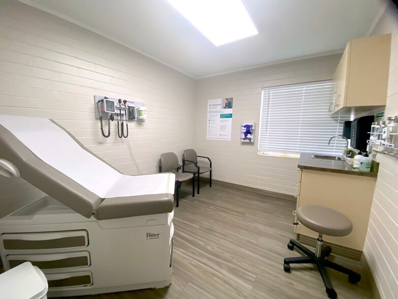 More Photos Of 125 S Park Ave, Apopka Medical For Lease