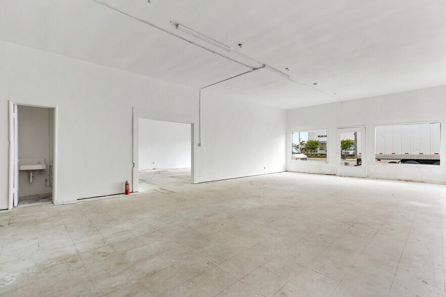 More Photos Of 3015 Artesia Blvd, Torrance Storefront Retail Office For Sale