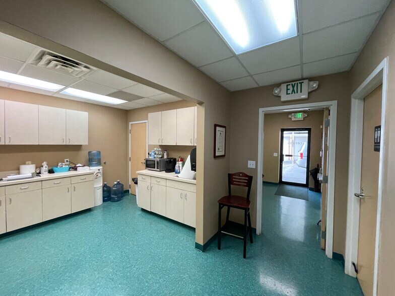 More Photos Of 4733 Valleydale Rd, Birmingham Religious Facility For Sale