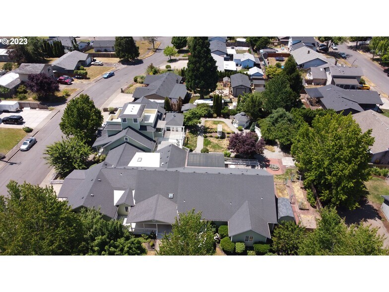 More Photos Of 250 68th St, Springfield Continuing Care Retirement Community For Sale