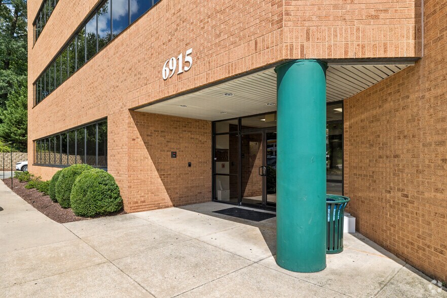 More Photos Of 6911 Laurel Bowie Rd, Bowie Office For Sale