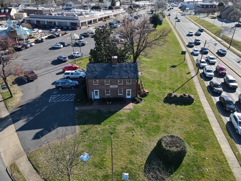 More Photos Of 2800 Princess Anne St, Fredericksburg Loft Creative Space For Sale