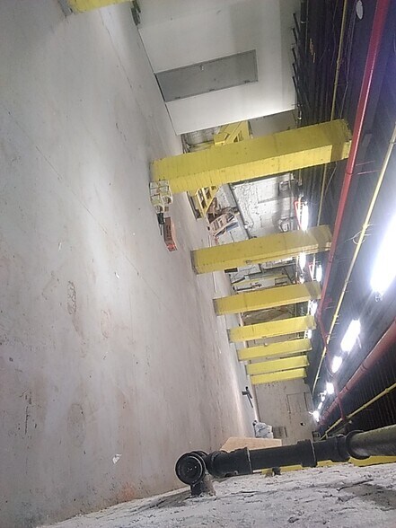 More Photos Of 178 Walworth St, Brooklyn Flex For Lease