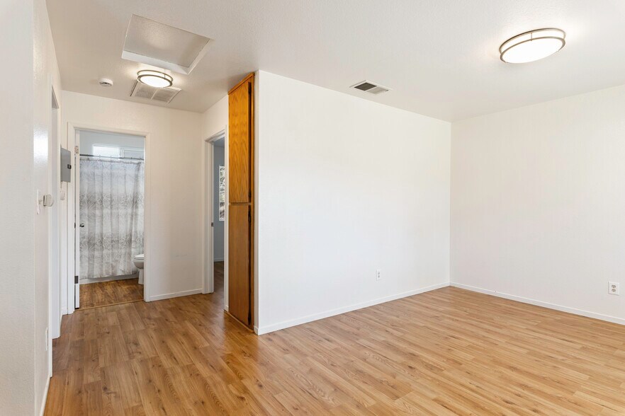 More Photos Of 9747 Winchester St, Lower Lake Apartments For Sale