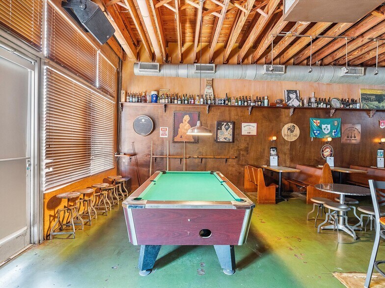 More Photos Of 1600 Lenox Ave, Miami Beach Storefront For Sale