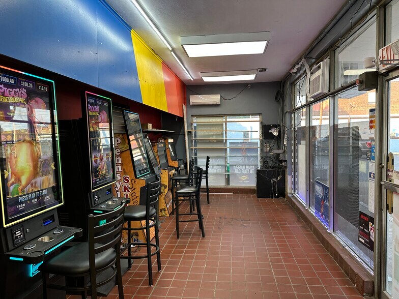 More Photos Of 531 S Main St, Wilkes Barre Service Station For Sale