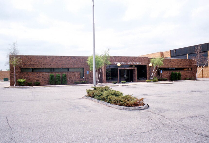Primary Photo Of 1640 Fort St, Trenton Office For Lease