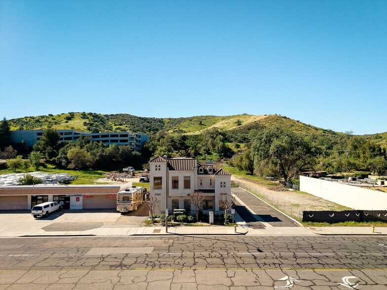 More Photos Of 1868 E Thousand Oaks Blvd, Thousand Oaks Medical For Sale