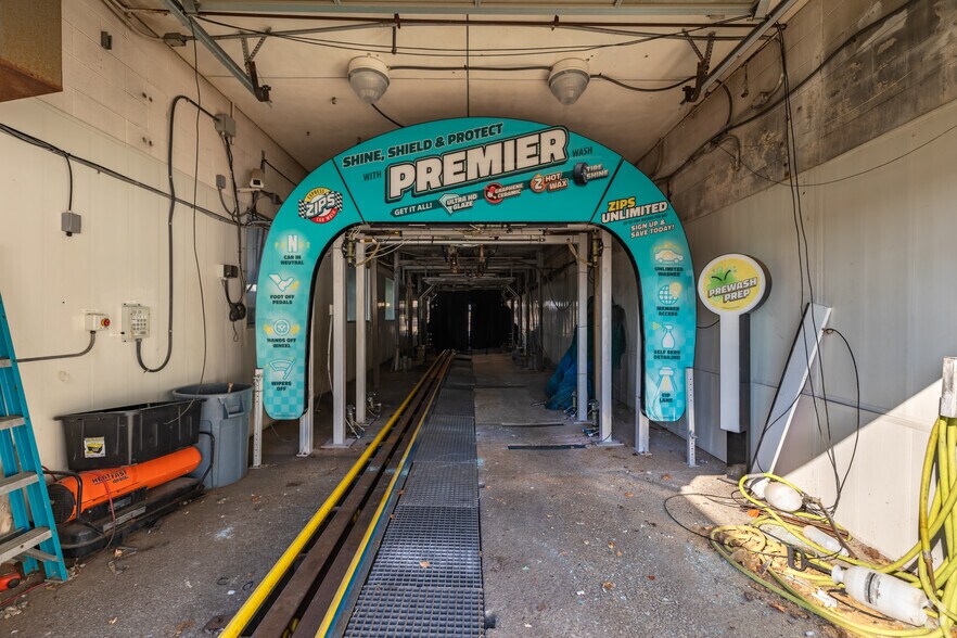 More Photos Of 10215 Watson Rd, Saint Louis Carwash For Lease