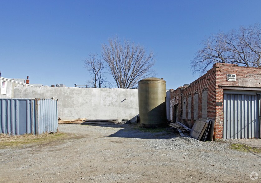 More Photos Of 1308-1310 Rear Hull St, Richmond Warehouse For Sale