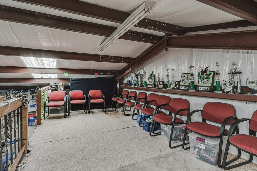 More Photos Of 21532 National Pike, Boonsboro Industrial For Lease