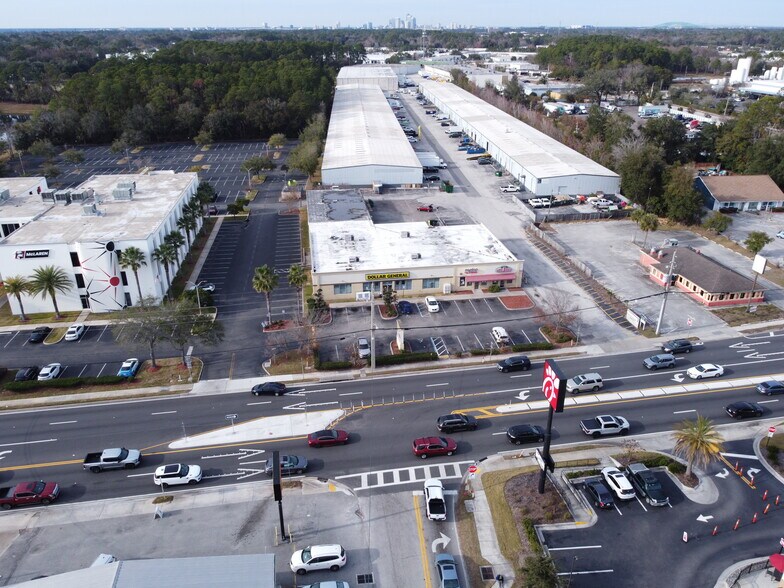 More Photos Of 3801 University Blvd W, Jacksonville Warehouse For Lease