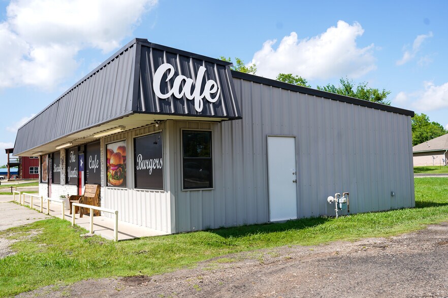 More Photos Of 108 S Main St, Yantis Restaurant For Sale