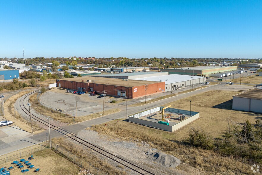 More Photos Of 5401 NW 4th St, Oklahoma City Warehouse For Lease
