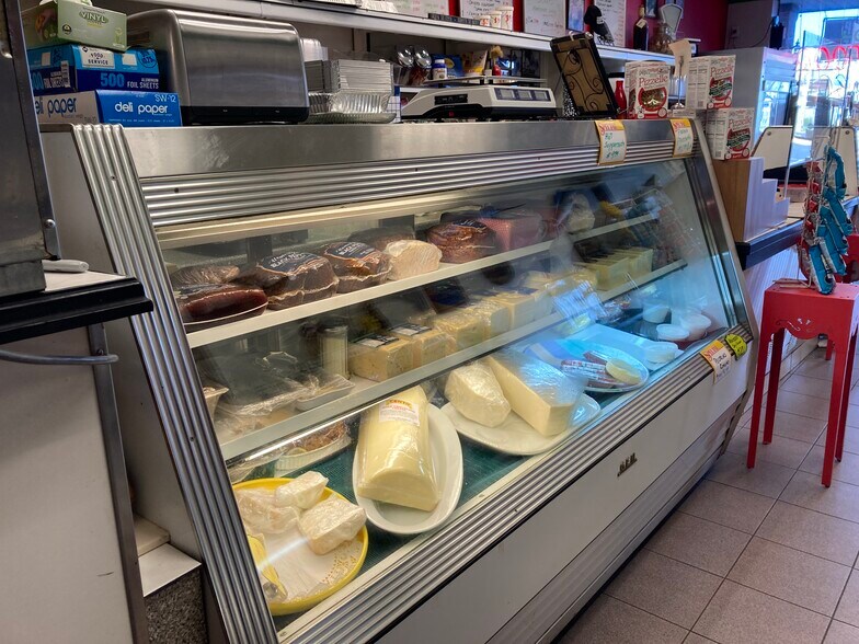 More Photos Of 2001 College Dr, Clementon Restaurant For Sale