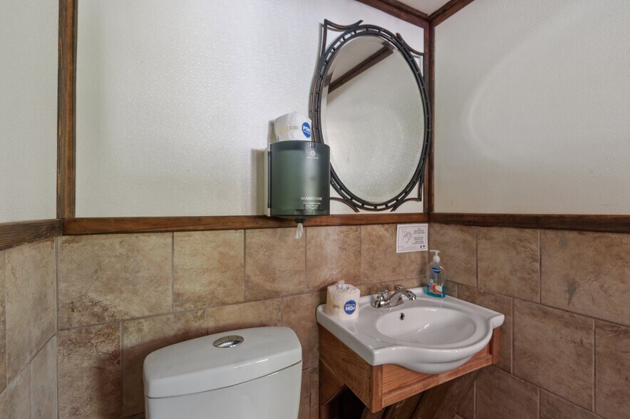 More Photos Of 226 Pamlico St, Belhaven Restaurant For Sale