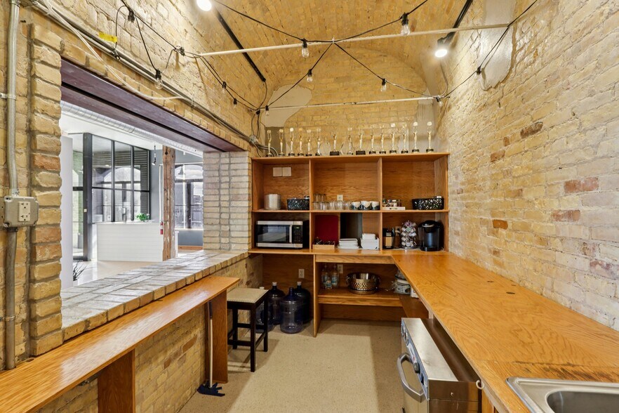 More Photos Of 101 Church St, Lake Mills Loft Creative Space For Sale