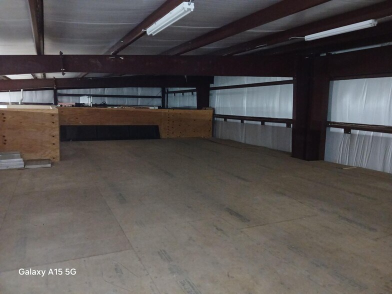 More Photos Of 6210 N W St, Pensacola General Retail For Lease