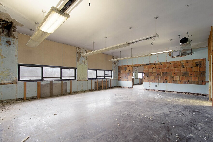 More Photos Of 838 Joffre Cherry Valley Rd, Burgettstown Self Storage For Sale