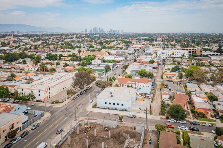 More Photos Of 3816-3822 W Jefferson Blvd, Los Angeles Warehouse For Lease
