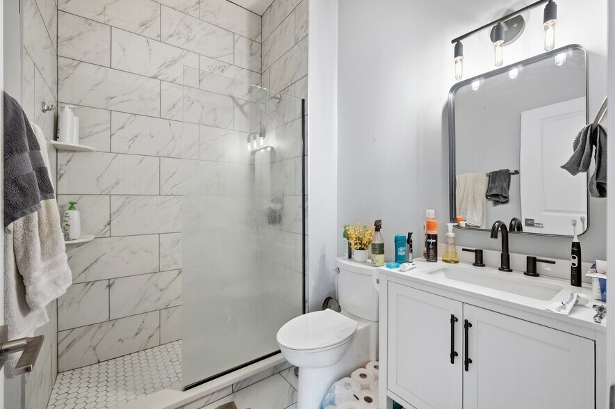 More Photos Of 428-430 Elizabeth St, Cincinnati Apartments For Sale