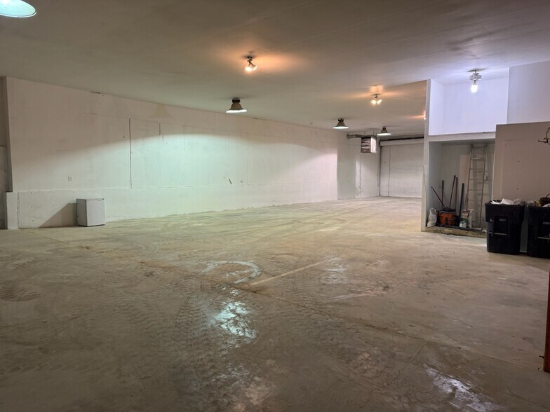 More Photos Of 1415 Cleveland Ave SW, Roanoke Warehouse For Lease