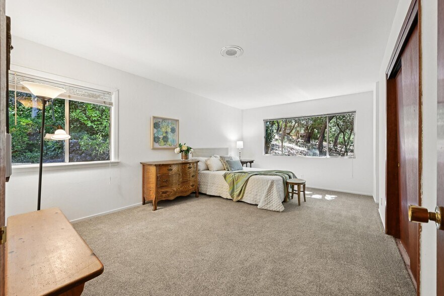 More Photos Of 135 Spring Grove Ave, San Rafael Multifamily For Sale