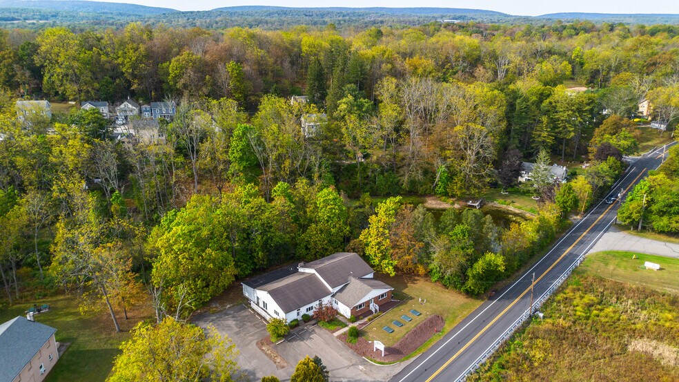 More Photos Of 13 Stillwater Rd, Blairstown Office For Lease