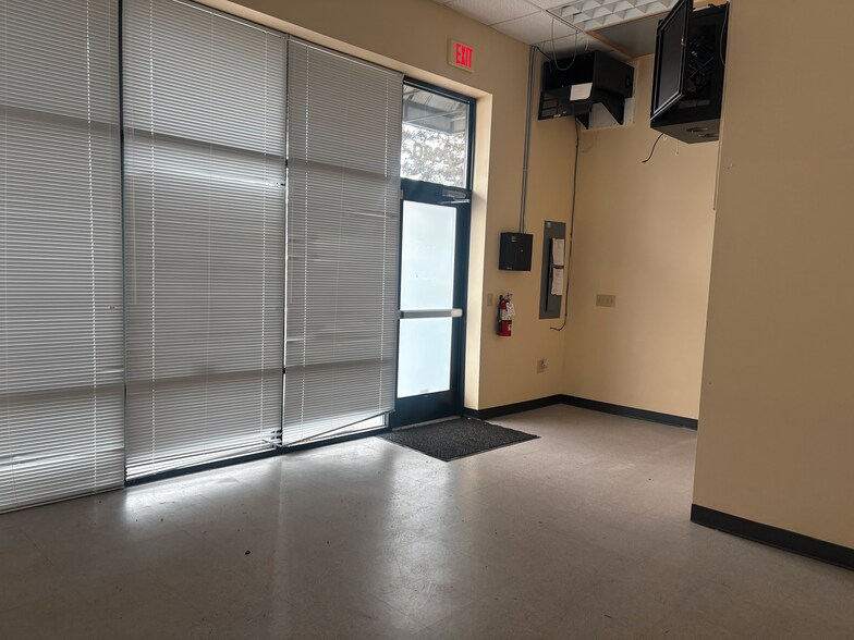 More Photos Of 2680-2742 1st St, Cheney Unknown For Lease