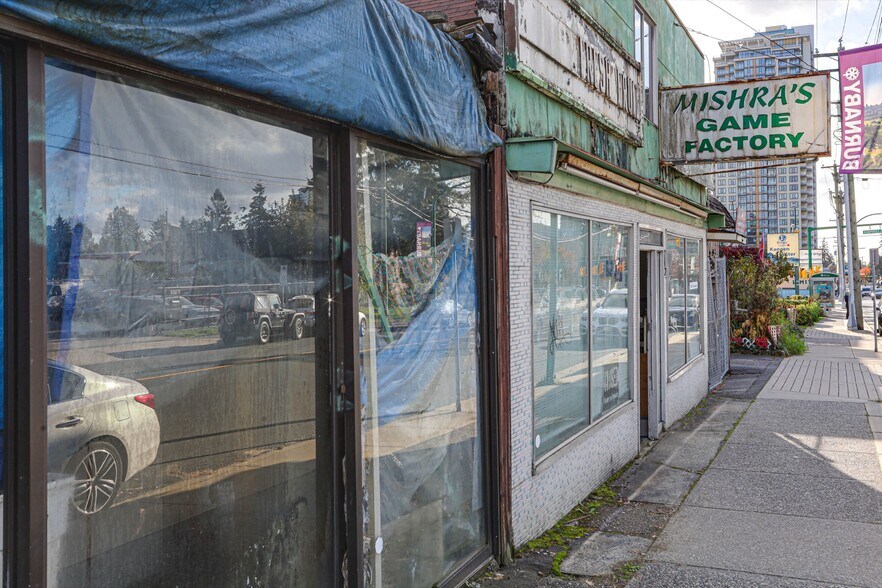 More Photos Of 7474 Edmonds St, Burnaby Storefront For Sale