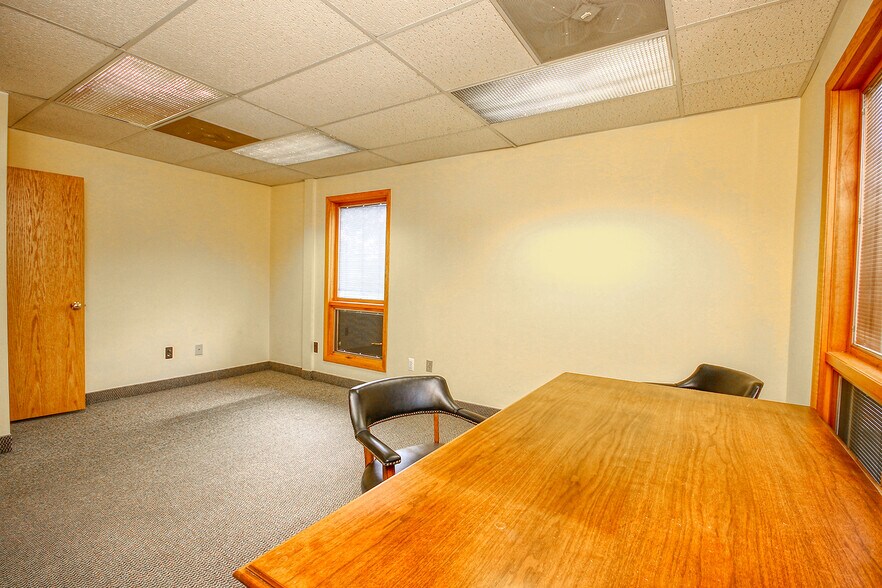 More Photos Of 509 Stillwells Corner Rd, Freehold Medical For Lease