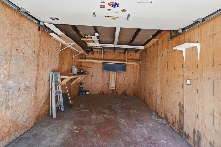 More Photos Of 415 Anthony St, Fall River Flex For Sale