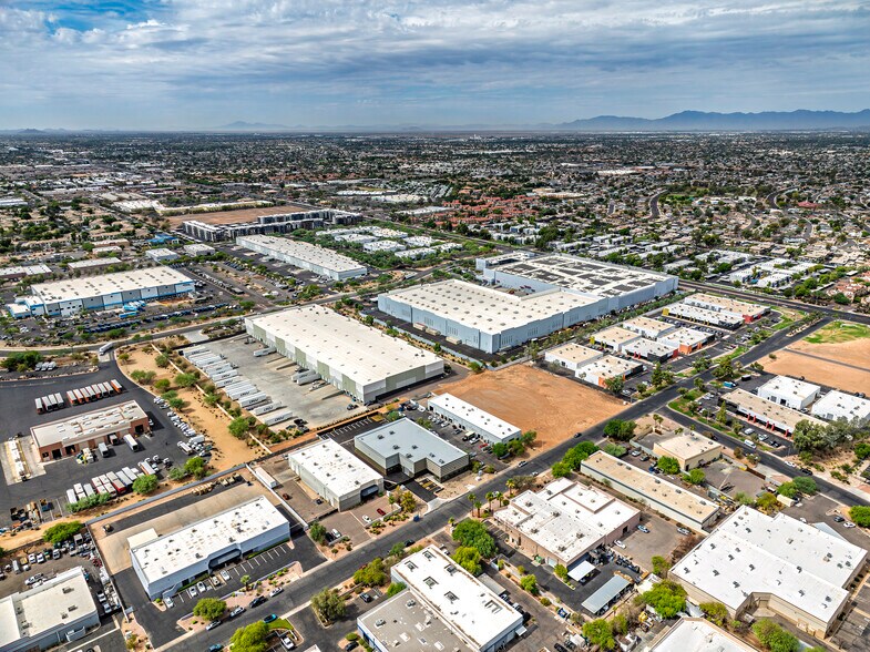 More Photos Of 315 E Comstock Dr, Chandler Warehouse For Sale