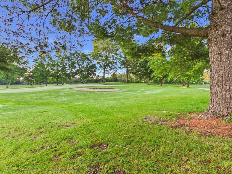 More Photos Of 7453 400 S, Marion Sports And Entertainment For Sale