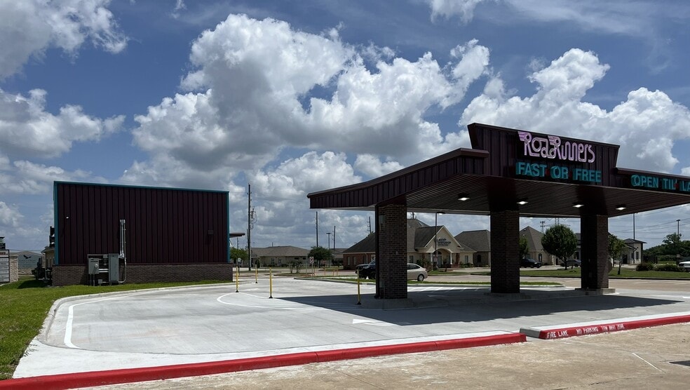 More Photos Of 9526 Huffmeister Rd, Houston General Retail For Sale