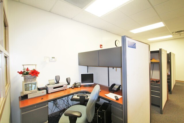 More Photos Of 14240 Dante Ave, Dolton Loft Creative Space For Lease