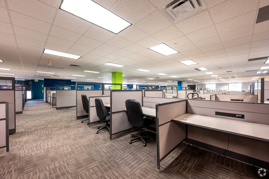 More Photos Of 14611 W Commerce Rd, Daleville Office For Lease