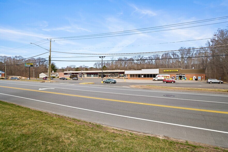 More Photos Of 591 Middle Tpke, Storrs Mansfield Unknown For Lease