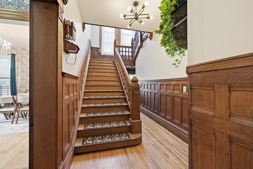 More Photos Of 83 Wilson Ave, Columbus Hospitality For Sale