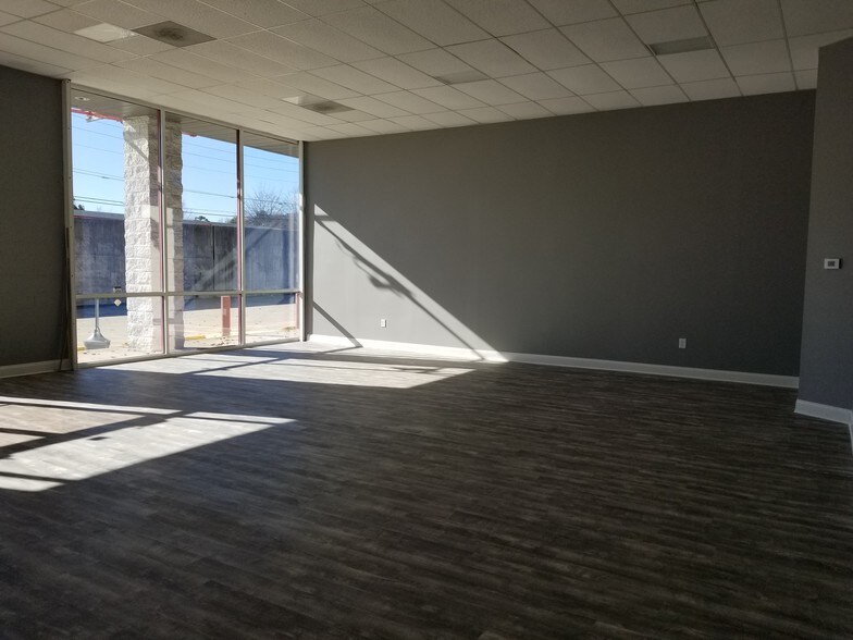 More Photos Of 6345 Highway 92, Acworth Freestanding For Lease