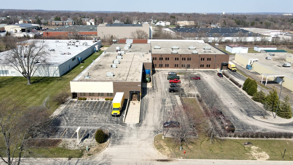 More Photos Of 1270 Abbott Dr, Elgin Warehouse For Lease