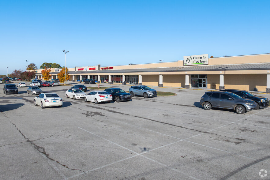 More Photos Of 900-950 Happy Valley Rd, Glasgow Storefront For Sale