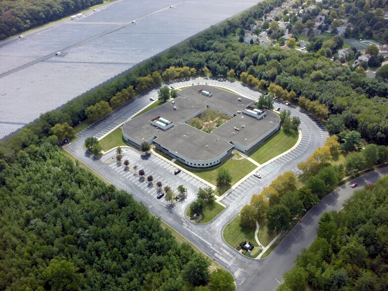 More Photos Of 104 Windsor Center Dr, East Windsor Medical For Lease