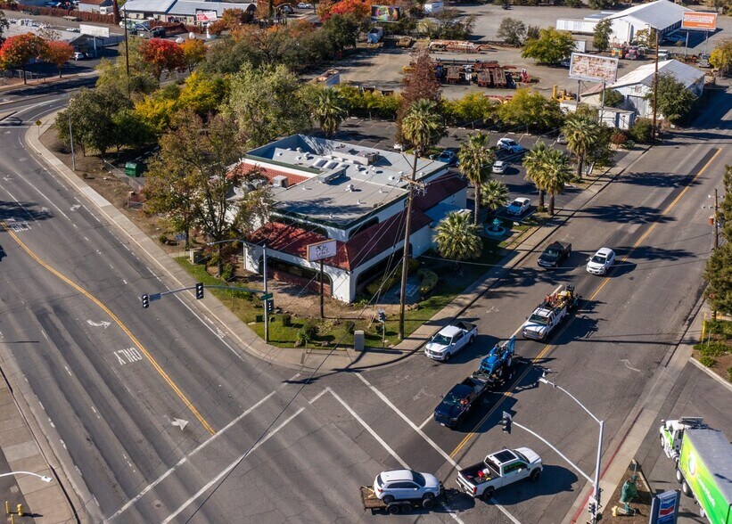 Primary Photo Of 2490 Fair St, Chico Restaurant For Lease