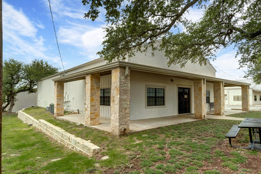 More Photos Of 14141 Hwy 290, Austin Unknown For Lease