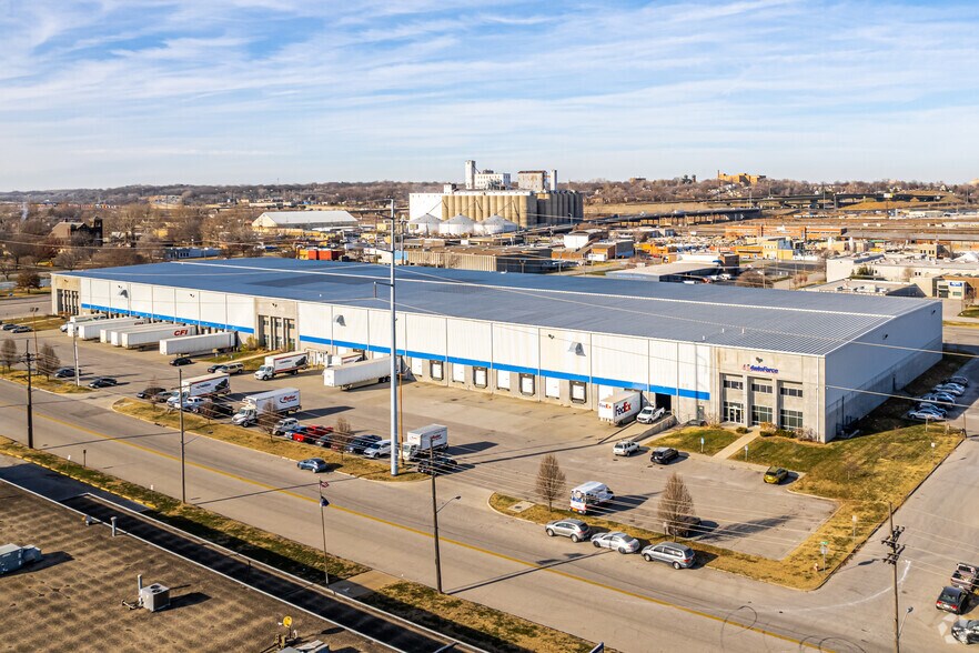 More Photos Of 500-530 Osage Ave, Kansas City Warehouse For Lease