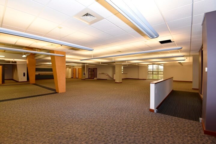 More Photos Of 2834 Northgate Dr, Iowa City Office For Lease