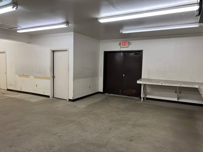 More Photos Of 603-615 E Jefferson St, Plymouth Office For Sale