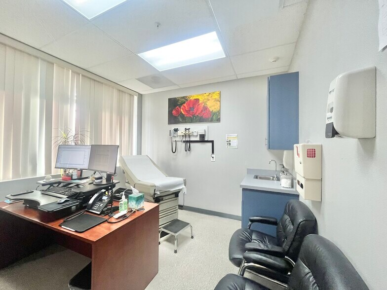 More Photos Of 2485 Sunrise Blvd, Gold River Office For Sale