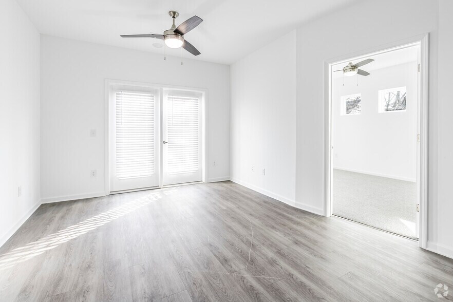 More Photos Of 10615 Steele Creek Rd, Charlotte Apartments For Sale